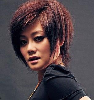 何静的个人资料,才华横溢的音乐才女，用歌声诠释人生百态